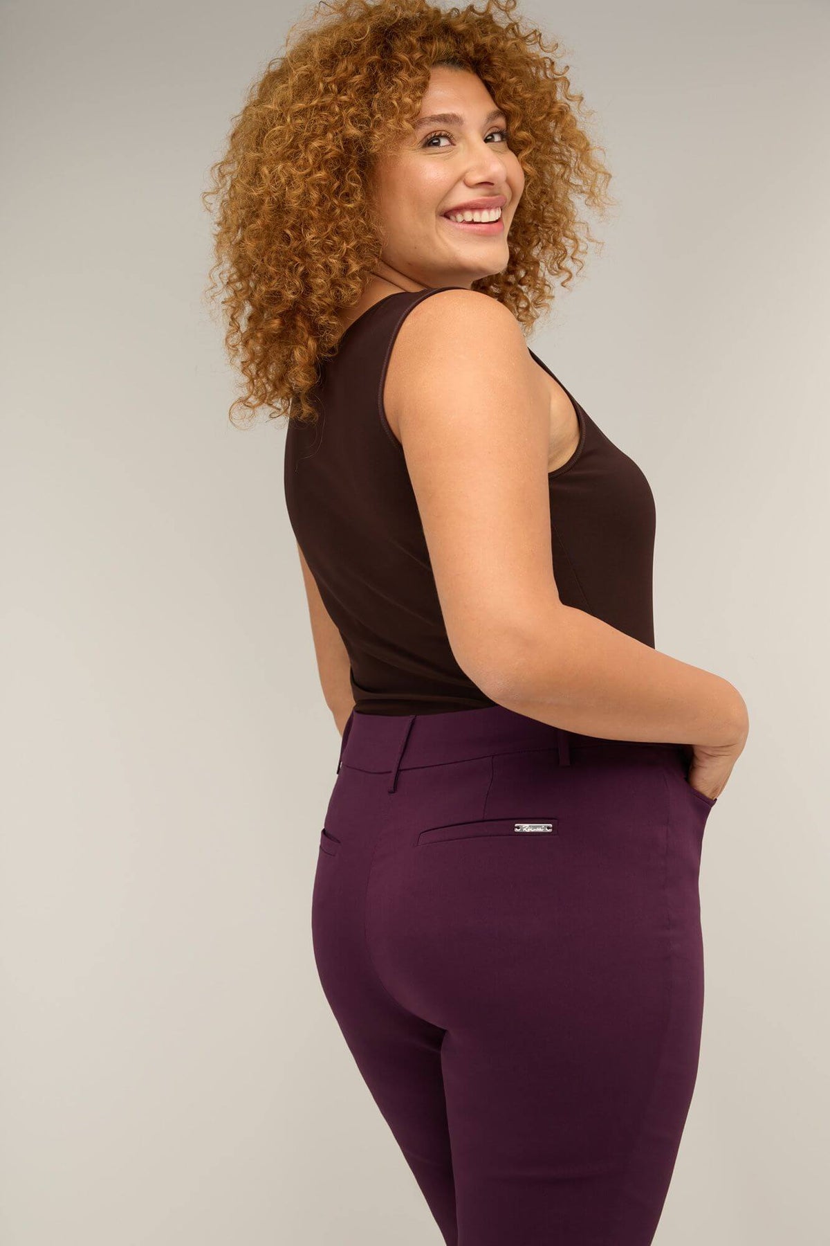 Curvy Pull-on Tummy Control Pants with Real Pockets – Rekucci Canada